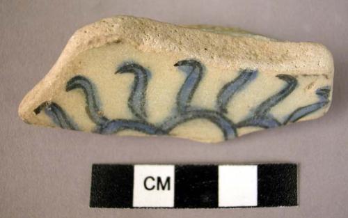 Base potsherd - blue on white glaze