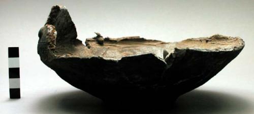 Fragments of earthen pots, called hibe