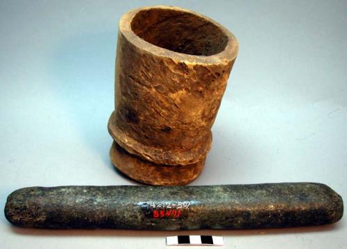 Stone pestle and wooden mortar, "funduk"