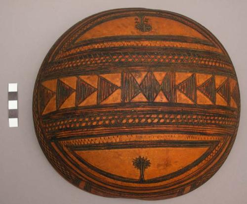 Decorated gourd bowl