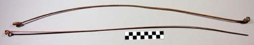 Bowstrings, bamboo, looped and knotted ends, 1 broken