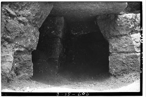 Stela J, interior of cruciform chamber