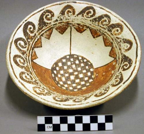 Bowl, sikyatki-san bernardo polychrome. int: curvilinear design; ext: slipped, n