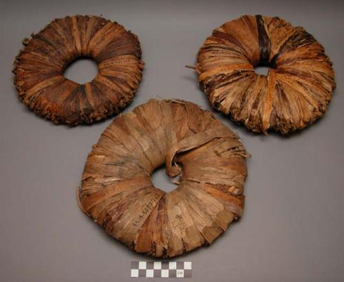 3 large bearers' head pads made of leaves  Nkata