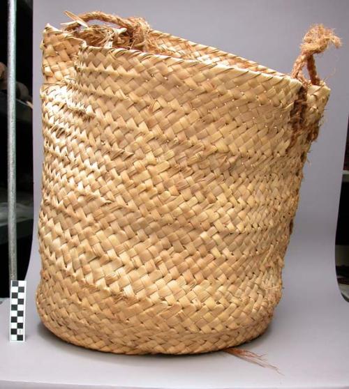 Large basket, 5-ply braid