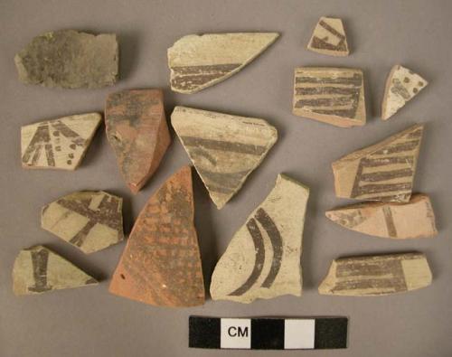 30 (approx.) miscellaneous potsherds