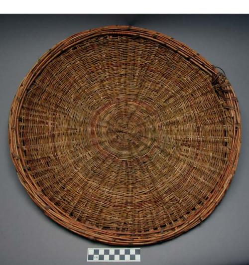 Large basketry plate, coarse twine weave, green grass, kitalu