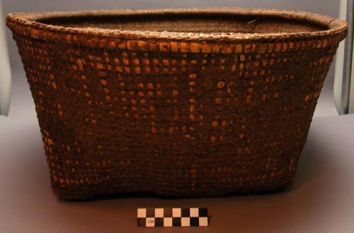 Large plastered basket. Masintu