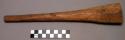 Small stick with flat end ("buhiri")