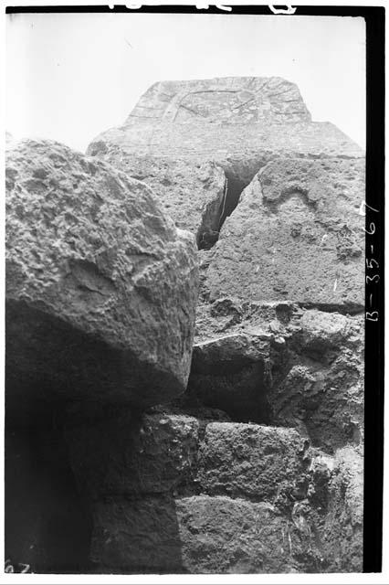 Chamber and altar cruciform of Stela J from below in excavation