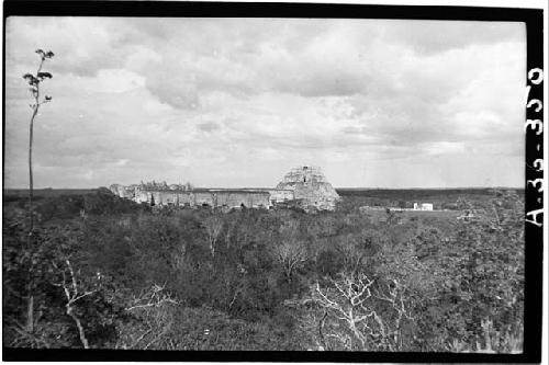 Monjas, Adivino, Governors, from Cemetary pyramid.