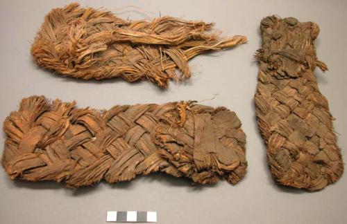 Sandals/woven fiber objects