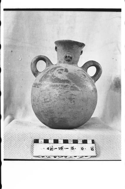 Dichrome Pottery Jar or Cantharo