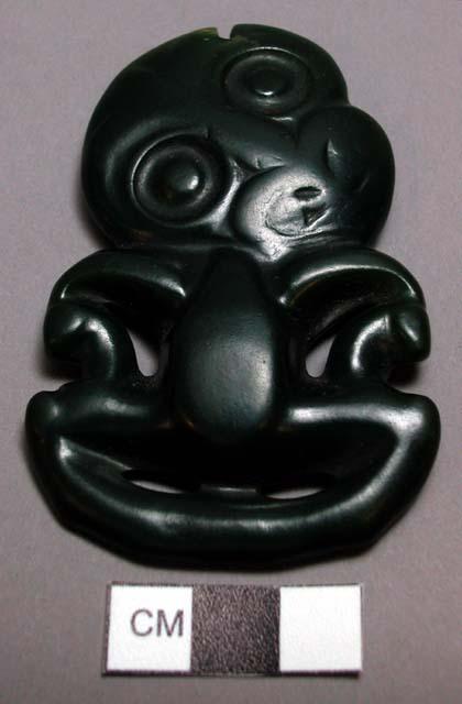 Fetish, neck pendant ("kg-wakatere-kohu-kohu") of nephrite ("hei-tiki")