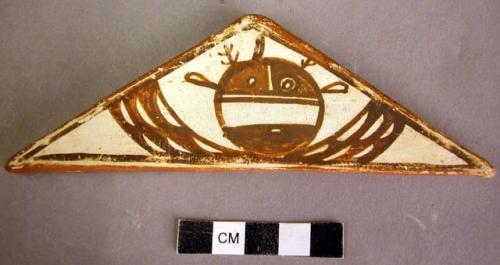 Tile, polacca polychrome style d. kachina & clown design. 14.8 x 8.6 cm.; Katsina name: Wu-Pomo