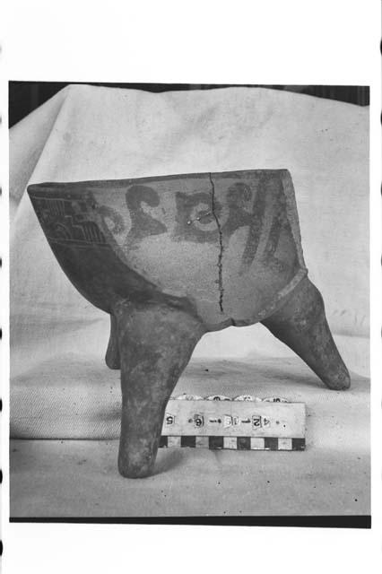 Tripodal Incised Dichrome Bowl