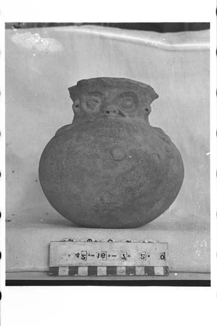 Spouted pisote-effigy jar.