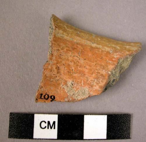 Rim fragment