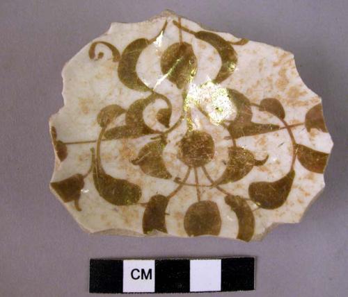 Base potsherd (base complete) - Kashan Persian lustre, frit body