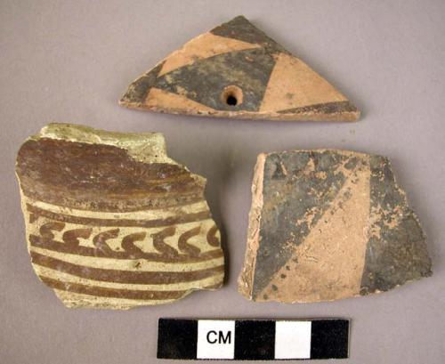 3 potsherds - painted on light (A2) wheel-firing differences