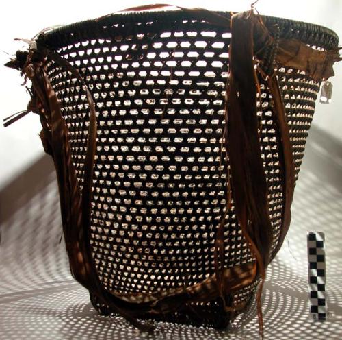 Tump line baskets