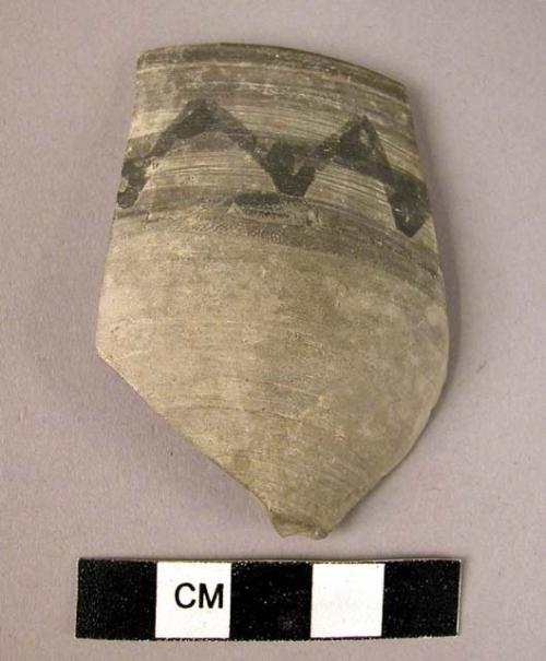 Rim potsherd -gray painted (Type series A2b)