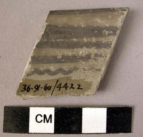 Rim potsherd - gray painted (A3b)