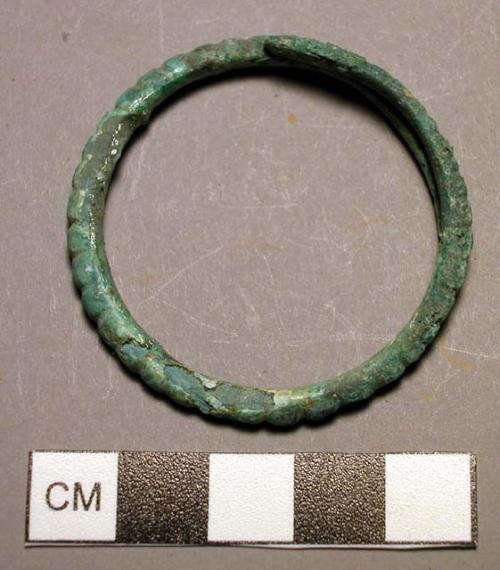 Ring, bracelet