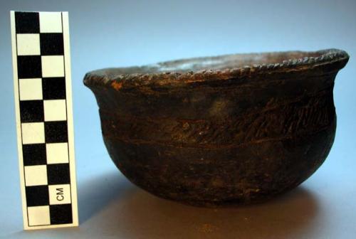 Small pottery bowl. Kaviva