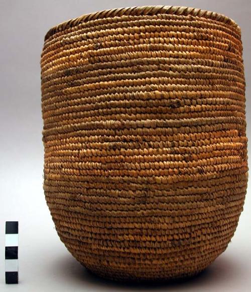 Lidless basket - fine coiled weave, diameter of rim 7" ("kibo")