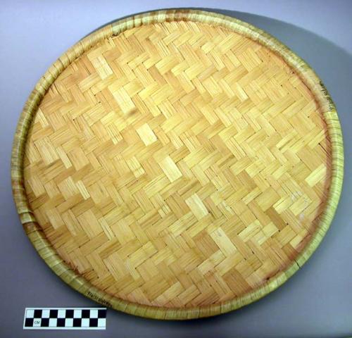 Wicker tray.  Circular.  Diameter 43 cm