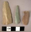 5 miscellaneous pieces of flint