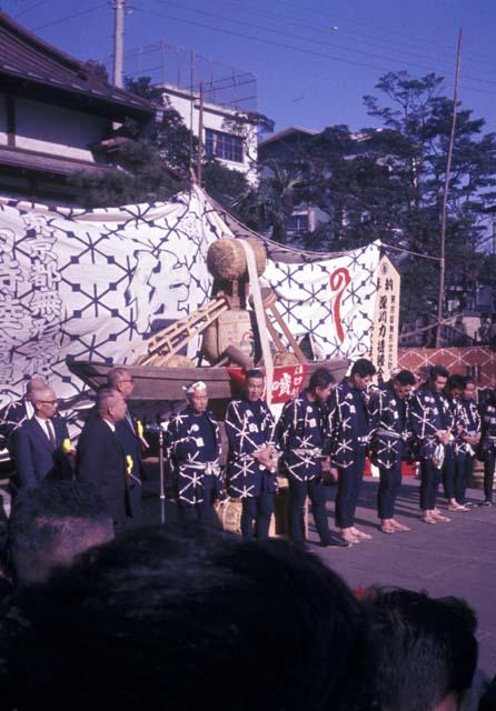 Tokyo, Sengakuji Shrine, muscle men at anniversary of suicide of 47 Ronins