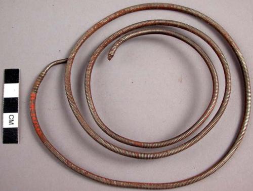 Iron spiral neck ring wrapped with iron wire