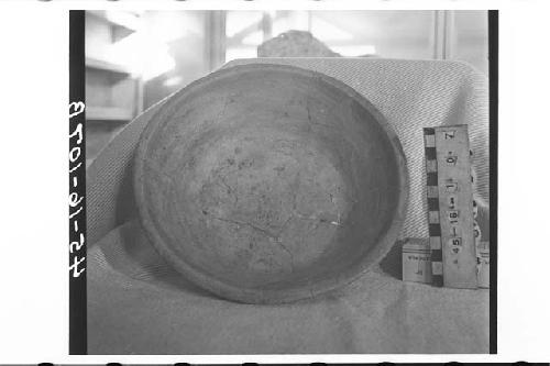 Tetrapodal Dichrome Bowl