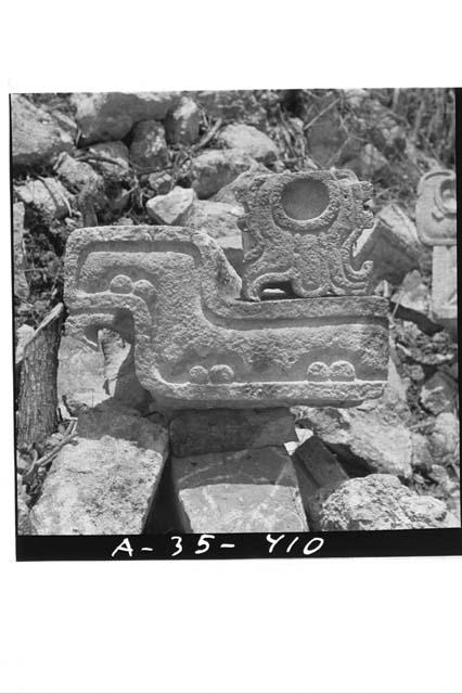 Decoration from debris before Story II, Str. 2A1