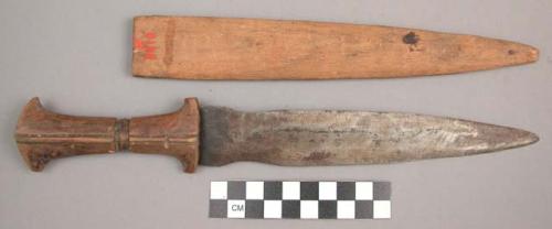 knife with sheath