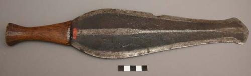 Iron knife of Bianzi or Bangala make