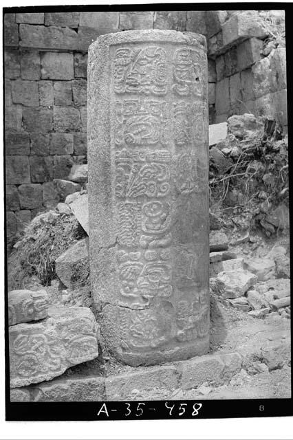 I.S. Bldg. E Column, left hand glyphs