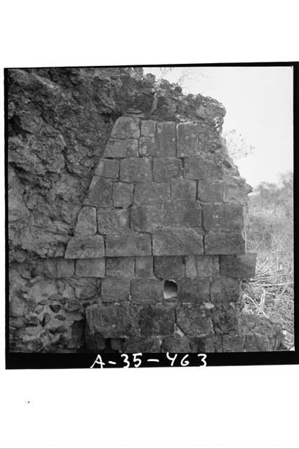 I.S. Bldg., S. end of W. vault and window