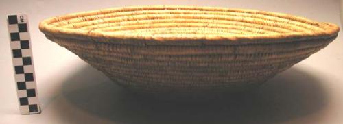 Coiled fibre food dish - diameter 16" ("ntemere")