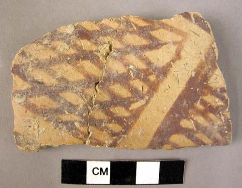 Bowl rim sherd - narrow line style, zigzag pattern