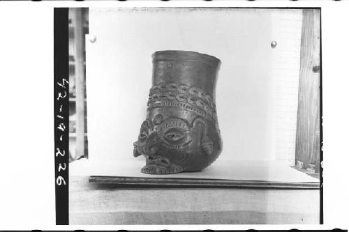 Plumbate human head jar, Old man