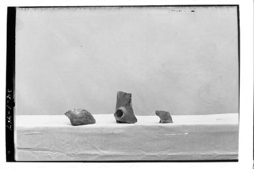 Fragments: rounded side bowl, spouted bowl, straight sided bowl. L: 1301-Str. A-