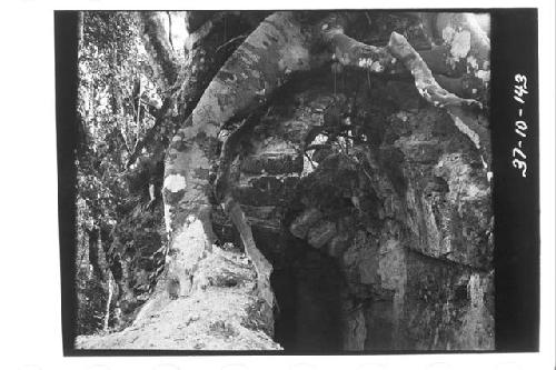 Close up looking east at vault in north room of Structure B-XII