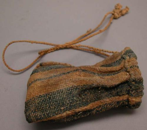 Secret medicine in textile container - taken from a prisoner