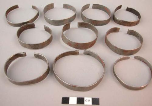 Iron bracelets, undecorated, imirinda