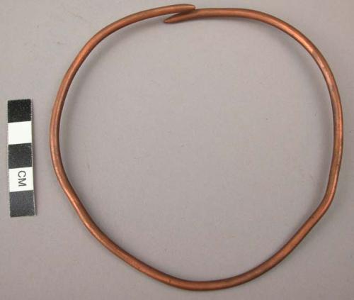 Child's copper necklet, plain (ngweniji)