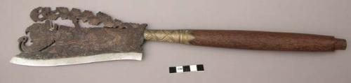 Blakas - gold and silver cremation knife with wooden handle used to +