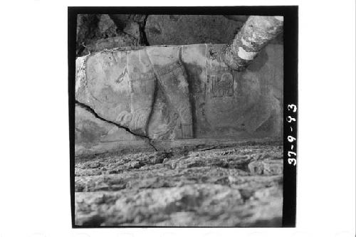 Lintel 46, Structure 44; close up of feet and leg ornaments